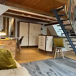 Galeriewohnung Mit Seeblick *